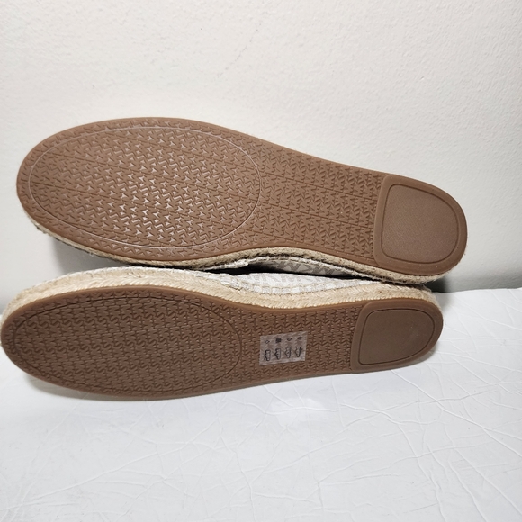 Michael Kors Kendrick Logo Printed Slip-On Espadrilles Women's Size 9M Shoes - Picture 8 of 9